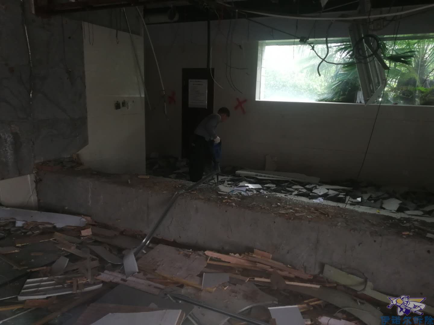 吳江服務(wù)好的砸墻拆除費(fèi)用情況以客為尊